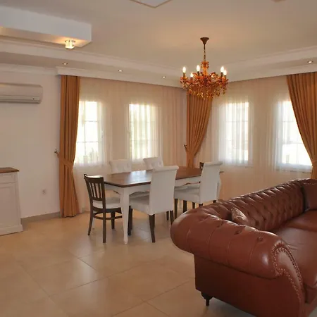 فيلة Ottoman Village